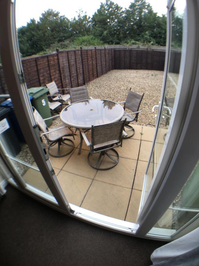 Very Large House, 6 Beds, 4 Bedrooms, 3 Bathrooms, 5 Smart Tv's & Parking Hébergement de vacances Boston